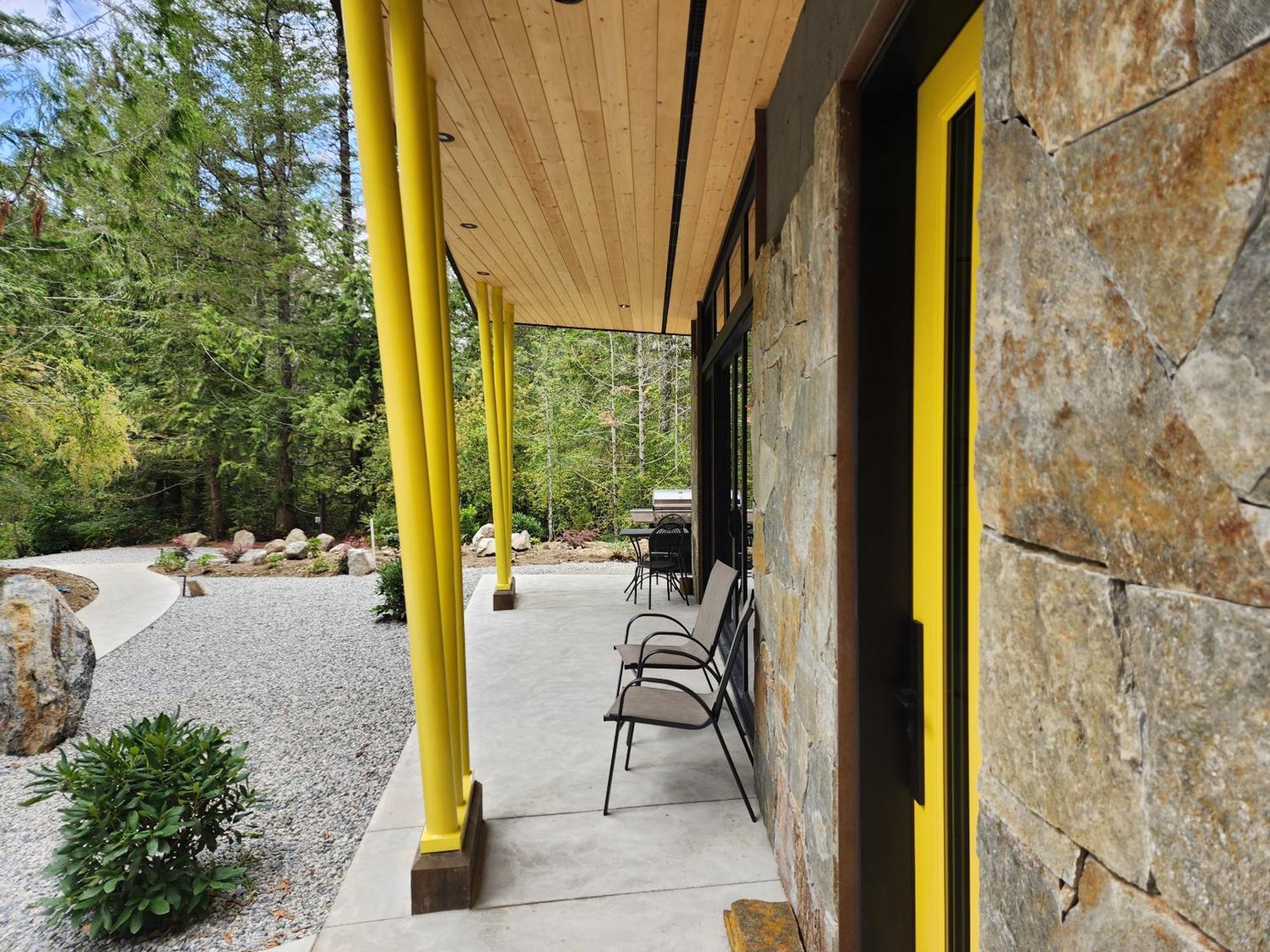 The Shed At Moon Dance Hotel Madeira Park Buitenkant foto